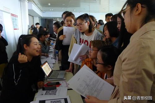 我不知道在幼师行业还能坚持多久,工资没有发,还得去招生